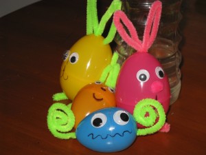 "easy plastic Easter egg critters snake craft for kids"