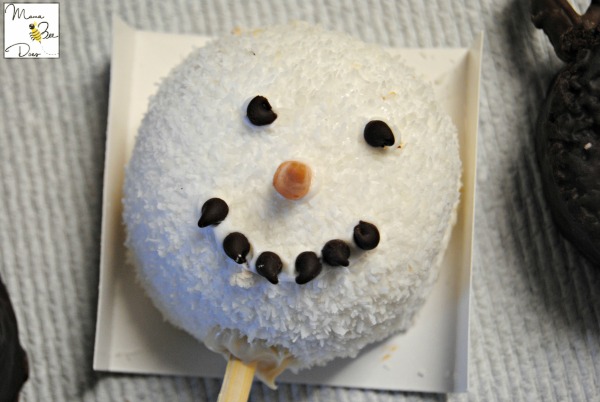 Hostess cake snoball snowman craft hostessholidaysweeps